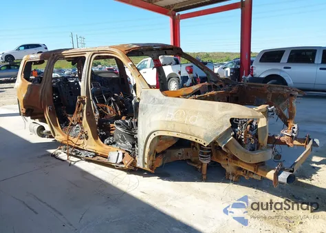 2024 Jeep Wagoneer Series I 4X2 из США, поврежденный, VIN 1C4SJUAP7RS160158